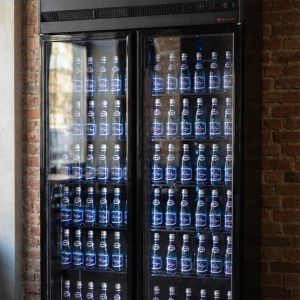 Szafa chłodnicza 2-drzwiowa przeszklona Resto Quality RQ770-BLACK | drzwi skrzydłowe | czarna | 1100x635x2000 mm | 770 l